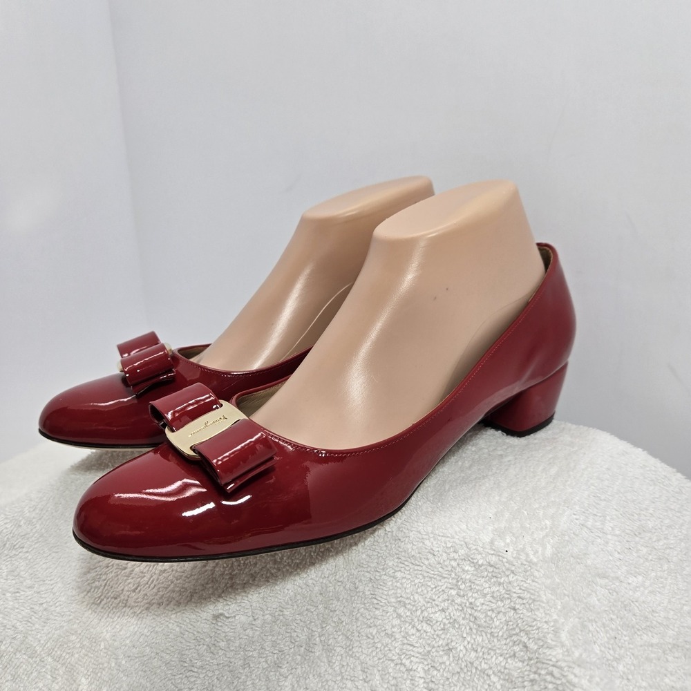 Salvatore Ferragamo Vara Bow Red Patent Leather Pumps Heels Shoes Womens Size 9 - Picture 2 of 15